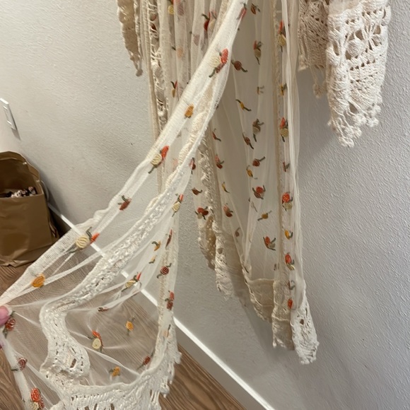 ✨🤍Free people floral finest heart ♥️ crochet dress🤍✨ - Picture 9 of 13